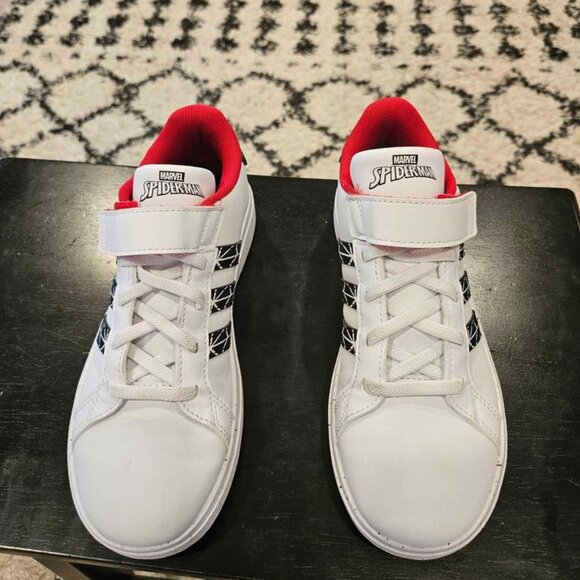 boys spiderman Adidas size 2 used once - Picture 3 of 7